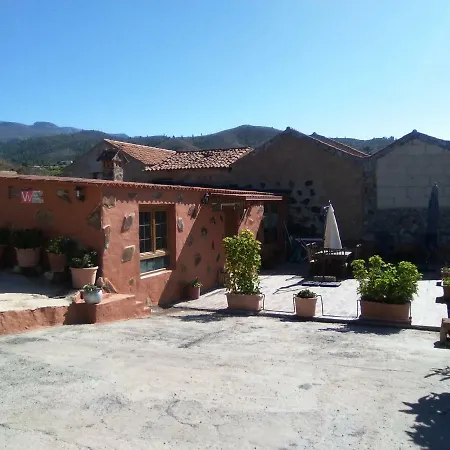 Casa De Abuelos *
