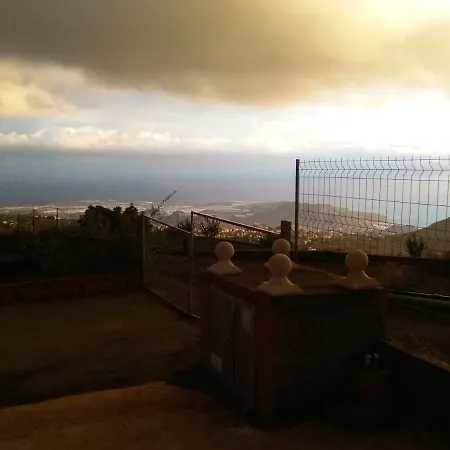 Casa De Abuelos *